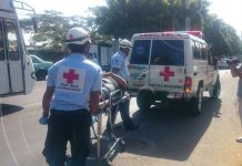 Levantan a motociclista por semáforos de El Zumen