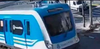 Argentina, vias de un tren , adolescente, rescate