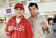 Arnulfo, nominado a Entrenador del Año por The Ring
