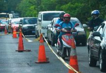 El Salvador: Lo asesinan con picahielo y abandonan su cadáver sobre carretera el salvador, carretera de oro, asesinato, hombre, picahielo, cadaver,