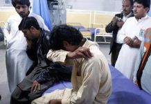 Atentado suicida causa 16 muertos en mezquita de noroeste de Pakistán