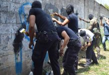 Autoridades salvadoreñas controlan perímetro de 7 penales