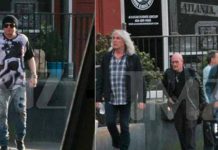 Axl Rose en ensayos con la banda de rock AC/DC