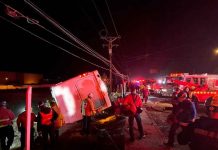 Murieron siete personas tras la volcadura de un camión en Baja California México., baja california, accidente, 7 muertos,
