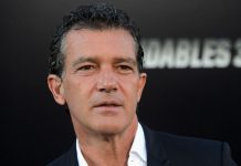 Antonio Banderas luce irreconocible con nuevo look