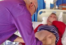Increíble: así giran a un bebé dentro de la panza de su madre