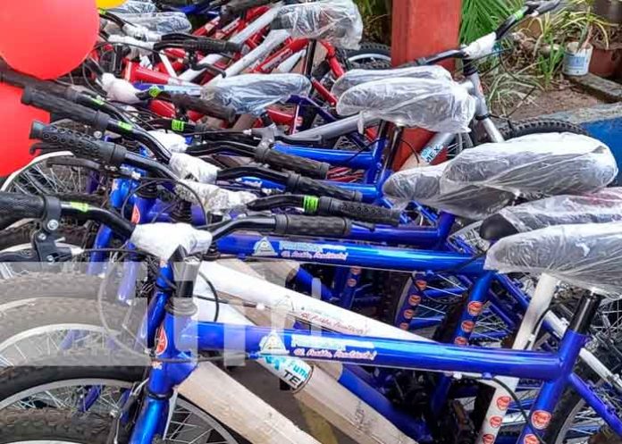 bicicleta2 nicaragua, chinandega, bicicletas, maestros, campo,