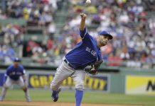 Toronto gana en Boston y Tigres barren a Medias Blancas
