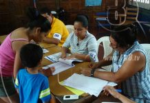 Blufileños acuden a verificación