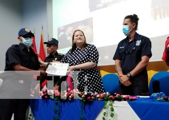 Nicaragua, bomberos, clausura, curso,