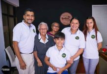 Medicina ancestral en manos de Botika Nica