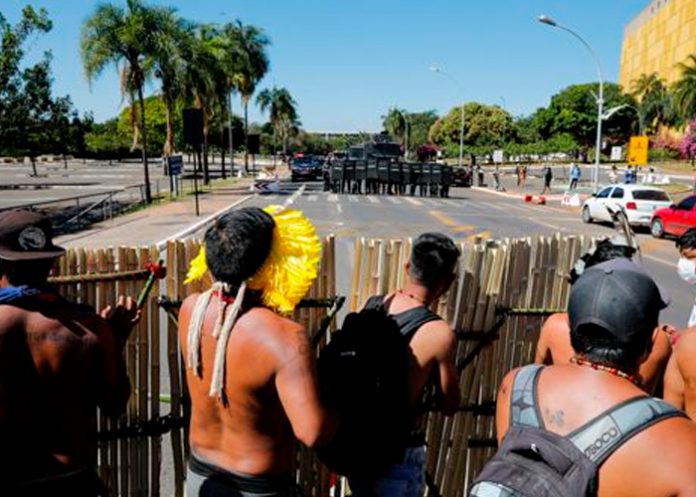 brasil1 Brasil, represión, manifestantes indígenas, policías