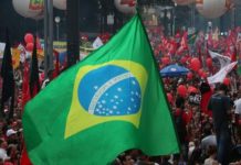 Continúan manifestaciones en rechazo al golpe contra Rousseff