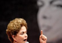 Dilma Rousseff va al Senado brasileño a defender la democracia