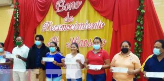 nicaragua, chinandega, bono, docentes,