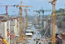 Hundimiento de barco en el Atlántico, no afecta operaciones en canal de Panamá
