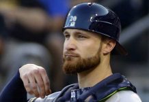 Lucroy rechaza a los Indios y Collin Rea inhabilitado