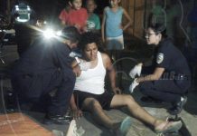 Caponero se vuelca por evitar atropellar a un niño en bicicleta
