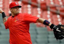 Molina fuera de alineación para partido Cardenales-Cachorros