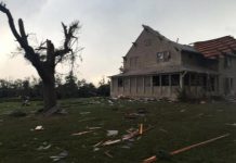 Kansas: 20 casas son destruidas por un potente tornado (Video)