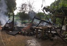 Video: Casa arde en llamas en Potosí