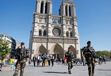 URGENTE: Hallado un coche con bombonas de gas cerca de catedral de París