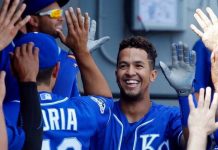 ¡Dos bombazos de Cheslor!; Erasmo saca un out