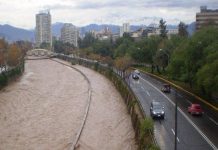 Chile: Lluvias causan desborde del río Mapocho