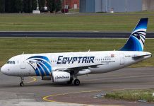 Avión de Egyptair secuestrado con 81 personas abordo aterriza en aeropuerto chipriota de Lárnaca