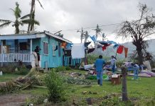 Sube a 21 número de muertos tras paso de poderoso ciclón en Fiyi
