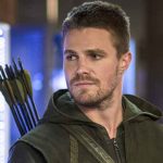 Protagonista de Arrow, fue echado del avión tras gritarle a su esposa cine, stephen amell, arrow, esposa, discusion,