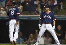 Indios doblegan a Bravos y Rockies a Azulejos