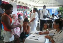 Clínica móvil visita comunidad de Nejapa