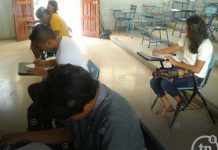 Siguen matrículas en colegios alrededor del país