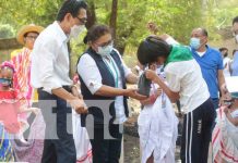 MINED y Embajador de Corea siembran árboles en Managua