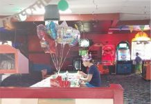 Nadie llegó a su cumpleaños y esta es la foto del doloroso momento