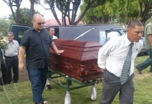 Familia y amigos dan último adiós a Marcio Vargas