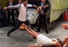 Se desmaya cuando su novio le entrega el anillo de compromiso