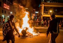 Un muerto y 3 heridos luego que automóvil arrollara a manifestantes estados unidos, mineapolis, automovil, arrollo, muerto, heridos, manifestantes,