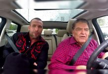 Don Francisco al estilo de «Carpool karaoke»