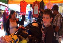 Comerciantes celebran con una Feria el Día de la alegría Nacional