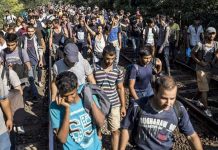 Hungría defiende rechazo a refugiados