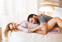 Julián Gil y Marjorie de Sousa presumen su embarazo