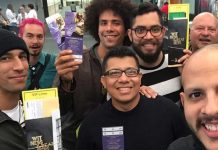 La Cuneta exhibe sus entradas al Grammy (Video)