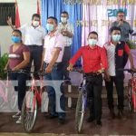 MINED entrega 221 bicicletas a maestros de educación en el campo