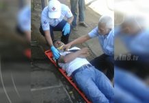 Caída desde el techo de una vivienda lo deja lesionado