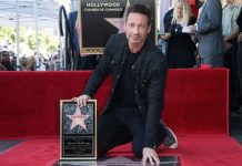 David Duchovny recibe su estrella en el Paseo de la Fama