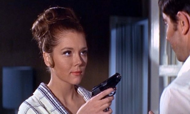 ex-chica-bond