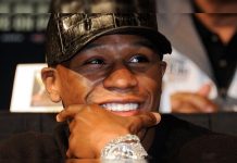 Joyería demanda a Floyd Mayweather por no pagar un collar