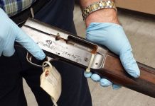Publican fotos del fusil con que se suicidó Kurt Cobain